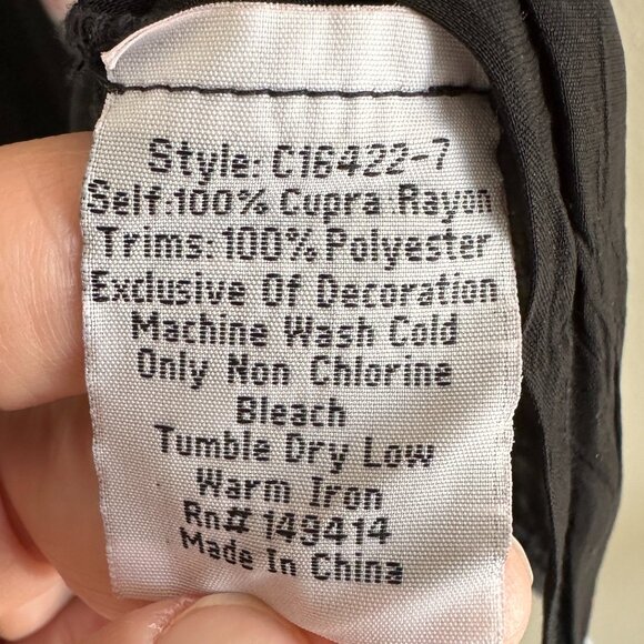 JOHNNY WAS Wendy Black Embroidered Scoop Neck Three Quarter Sleeve Top - Picture 5 of 9